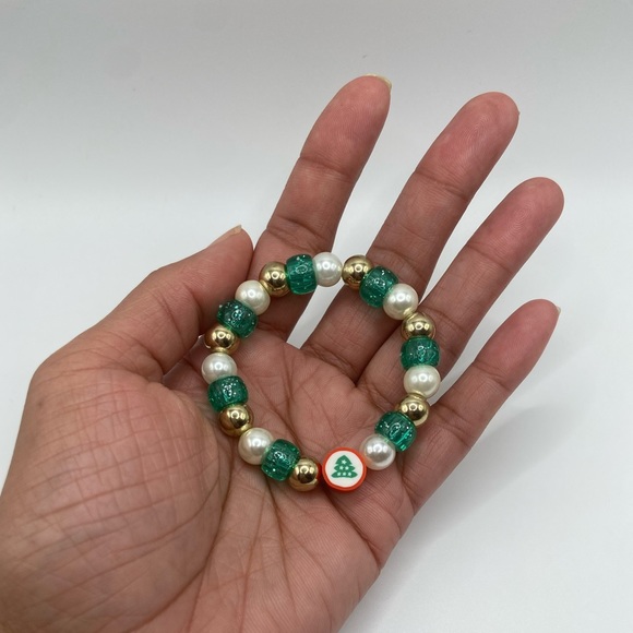 cozybeanz Other - 🎄 Christmas Holiday Children’s Stretch Bead Bracelet
